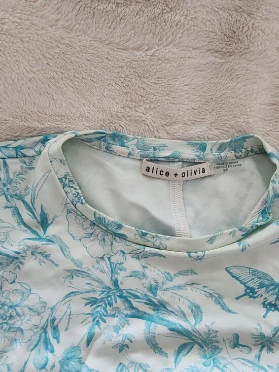 Rare Alica and Ovilia Top - Picture 2 of 3